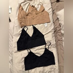 Lot of 4 Aritzia TONI Black and TanBralettes